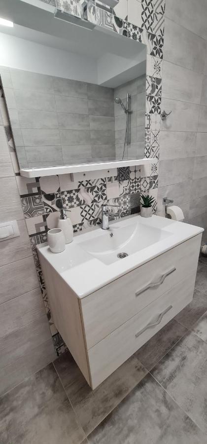 Apartament Bacovia Бакеу Екстер'єр фото